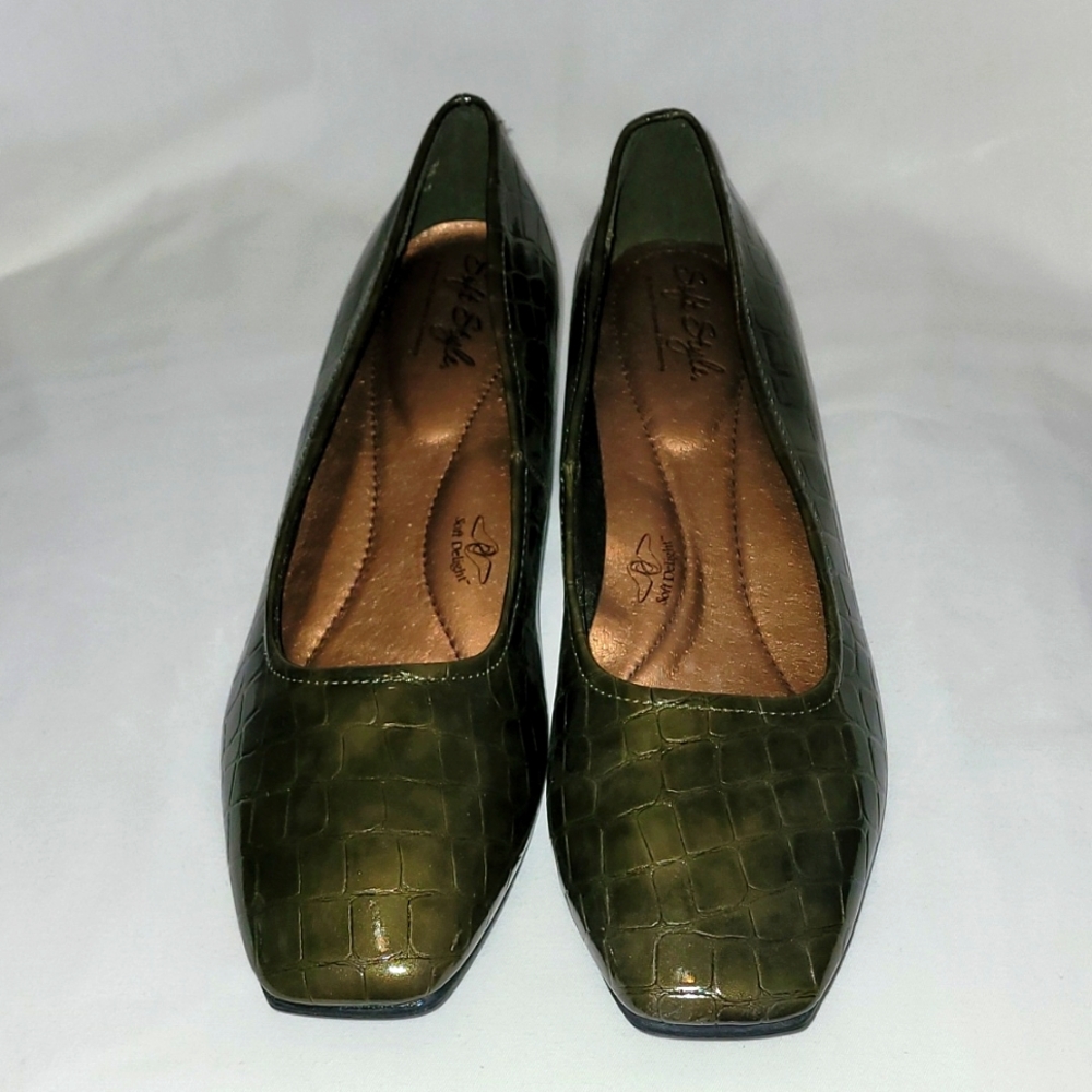 Olive green Wedges